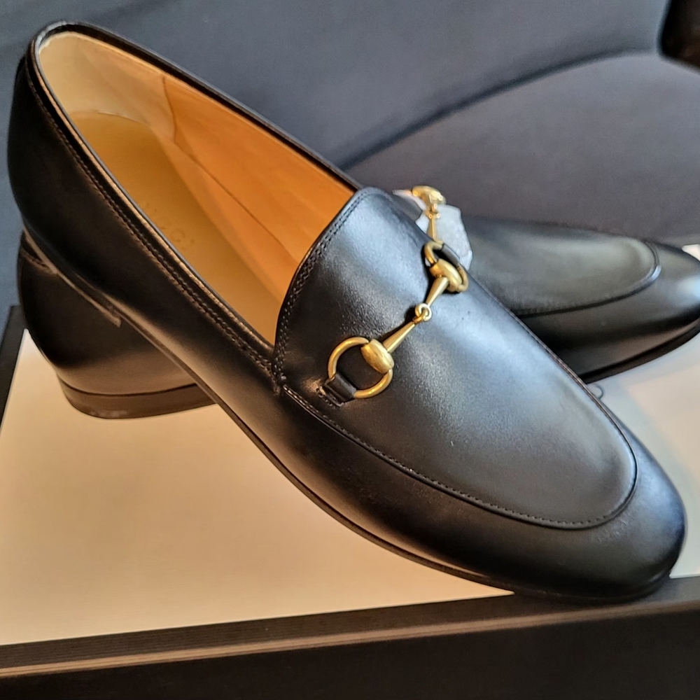 Gucci Black Leather Jordaan Loafers with Horsebit Gold Detail